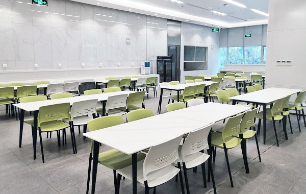 未來，立式自助點餐機在餐飲發(fā)展趨勢如何？